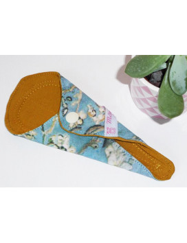 MANDELBLÜTE Waschbarer Fadenschutz (16 cm)