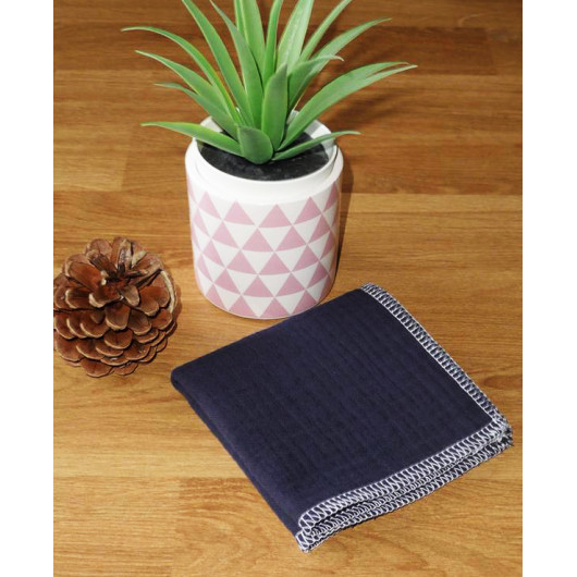 Washable and reusable double-ply cotton handkerchief Washable and reusable double-ply cotton handkerchief