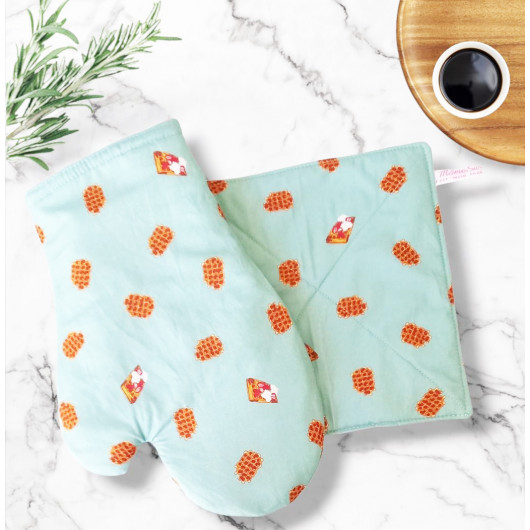 Oven mitt and pot holder - BELGIAN WAFFLES (FROM LIEGE AND BRUSSELS) Oven mitt and pot holder - BELGIAN WAFFLES (FROM LIEGE AND BRUSSELS)