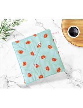 Oven mitt and pot holder - BELGIAN WAFFLES (FROM LIEGE AND BRUSSELS)