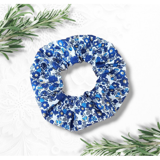 CHOUCHOU SCRUNCHIE FLEURS BLEUES CHOUCHOU SCRUNCHIE FLEURS BLEUES