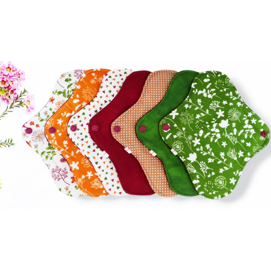Verpakking van 7 wasbare maandverbanden - WILDE BLOEMEN (M) Verpakking van 7 wasbare maandverbanden - WILDE BLOEMEN (M)