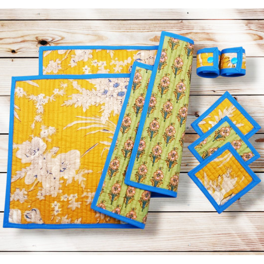 Sets de table avec sous-verres et ronds de serviette - TAWANG Sets de table avec sous-verres et ronds de serviette - TAWANG